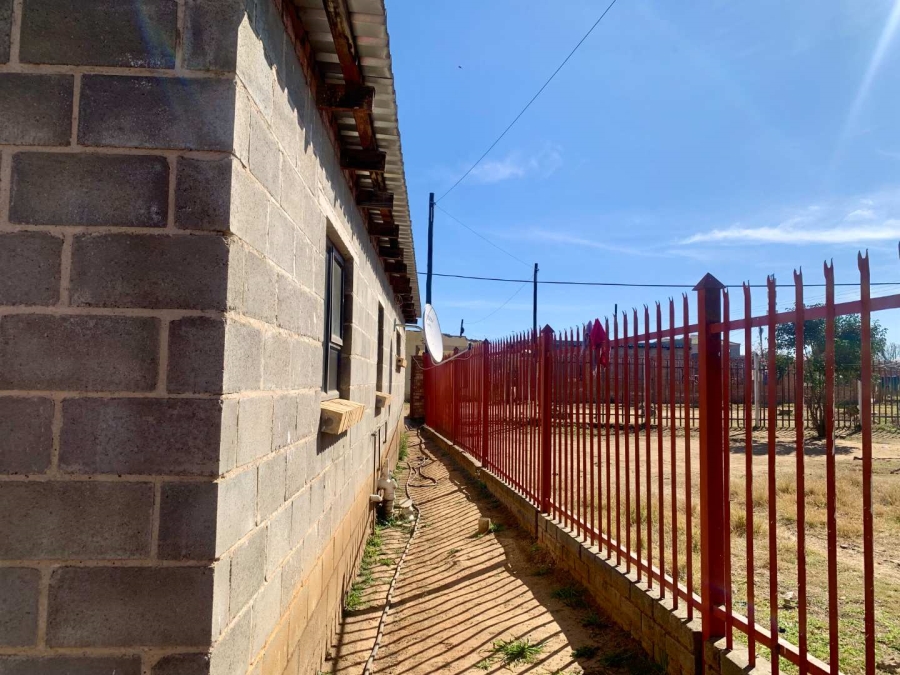 2 Bedroom Property for Sale in Rodenbeck Free State